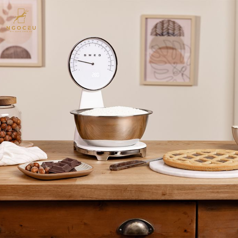 Cân đồng hồ và điện tử Smeg KSF01WHWW