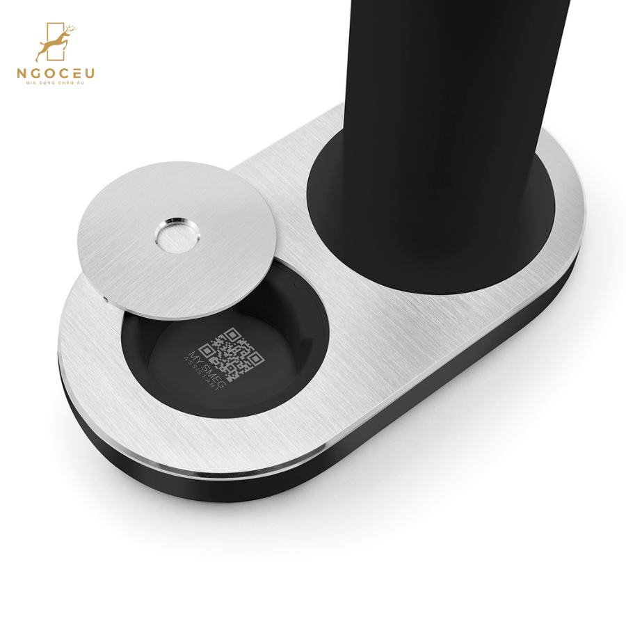 Máy tạo nước có ga Smeg SKC01BLM