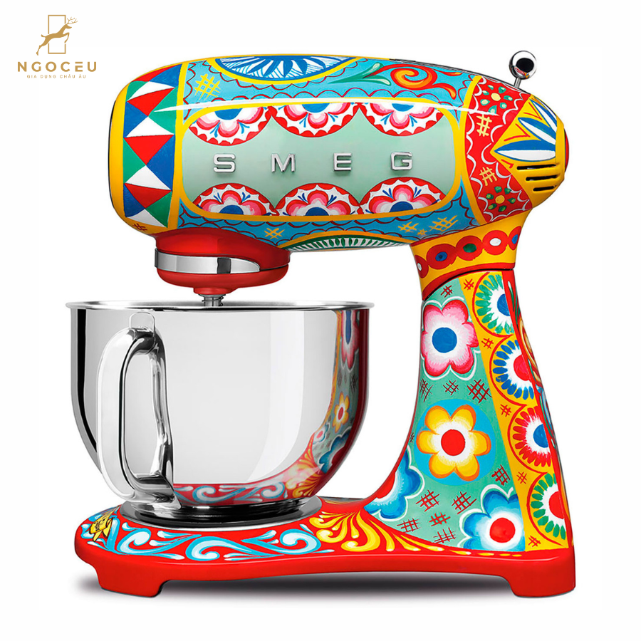 Máy trộn bột Smeg SMF03DGEU