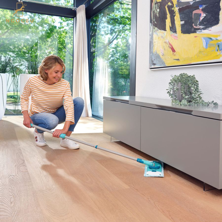 Cây lau nhà kèm gạt nước Leifheit Twist Ergo Turbo