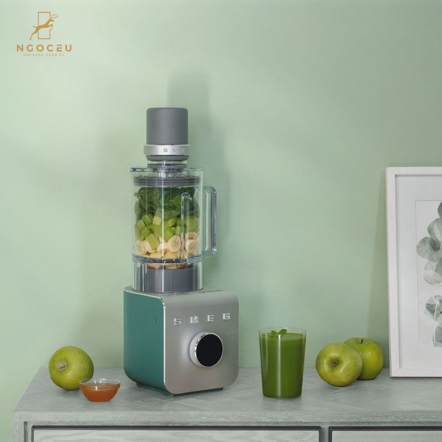 Máy xay hiệu suất cao với bơm chân không Smeg BLC02