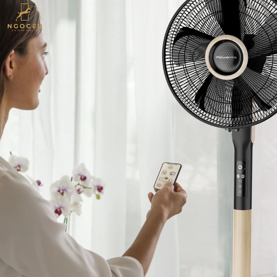 Quạt Cây Rowenta Turbo Silence Extreme VU5880