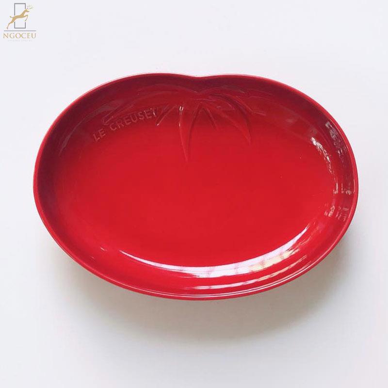 Đĩa Le Creuset hình quả cà chua – Màu Đỏ Cherry