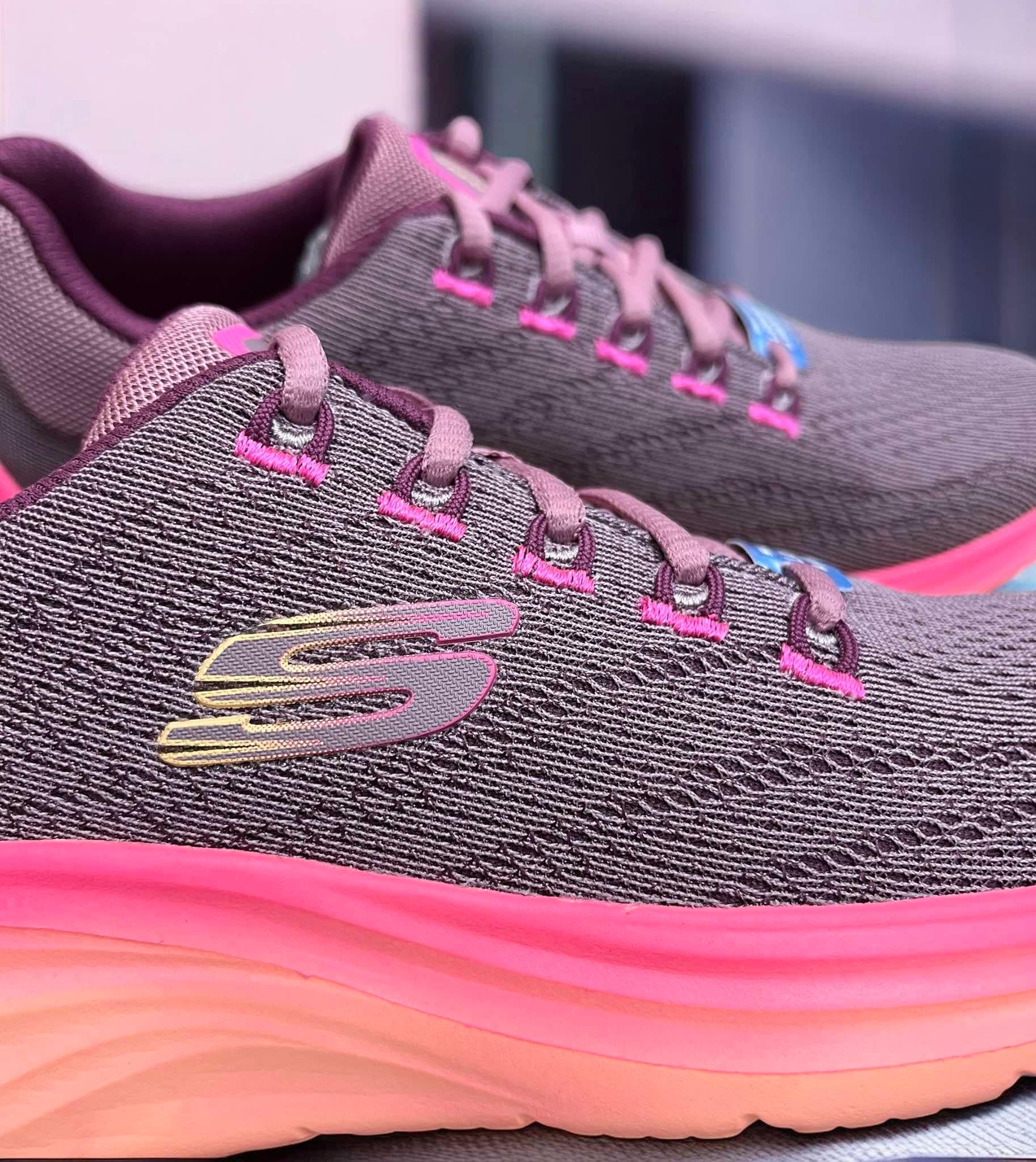 Giày thể thao Skechers Vapor Foam