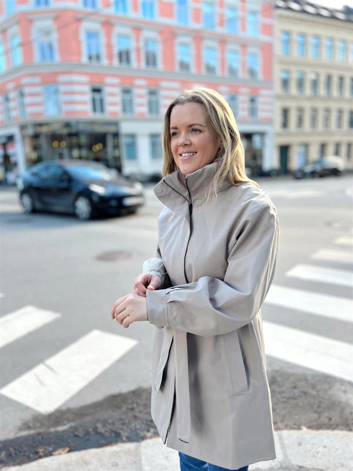 Áo khoác nữ Rossby BRGN