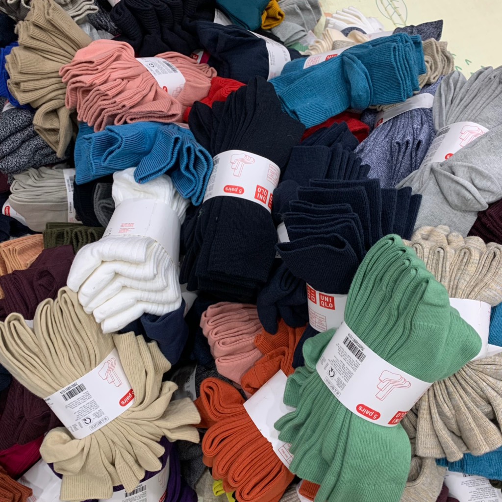 Tất cao cổ Uniqo