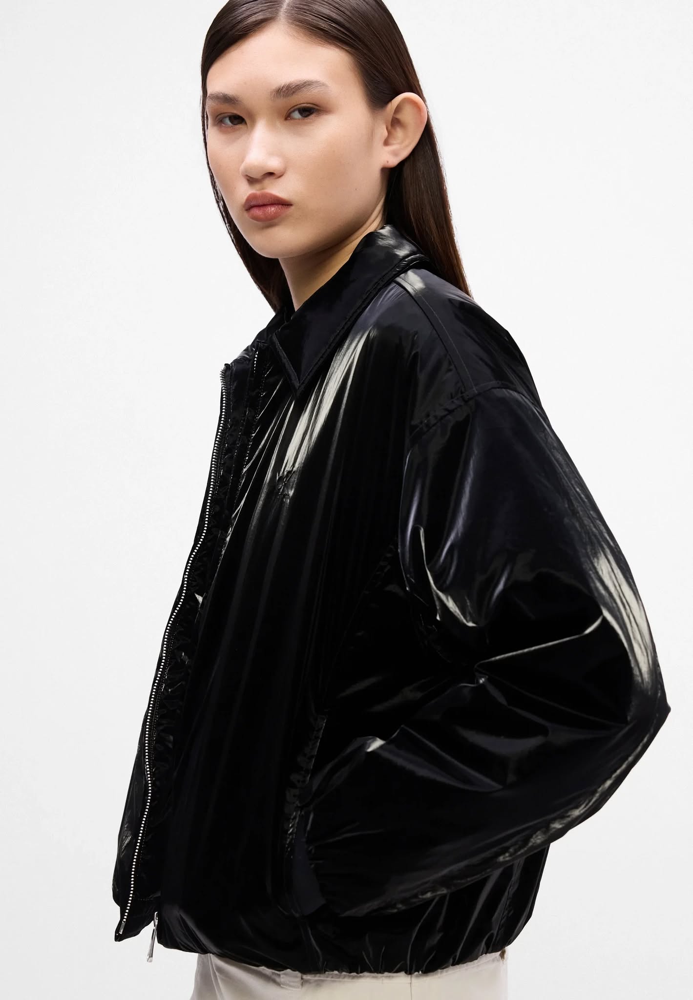 Áo khoác trần bông nữ Calvin dáng crop