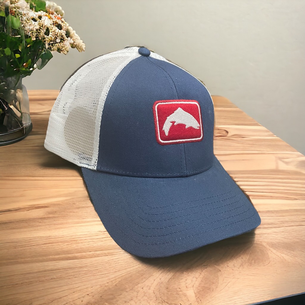 MŨ BASS PATCH TRUCKER SIMMS