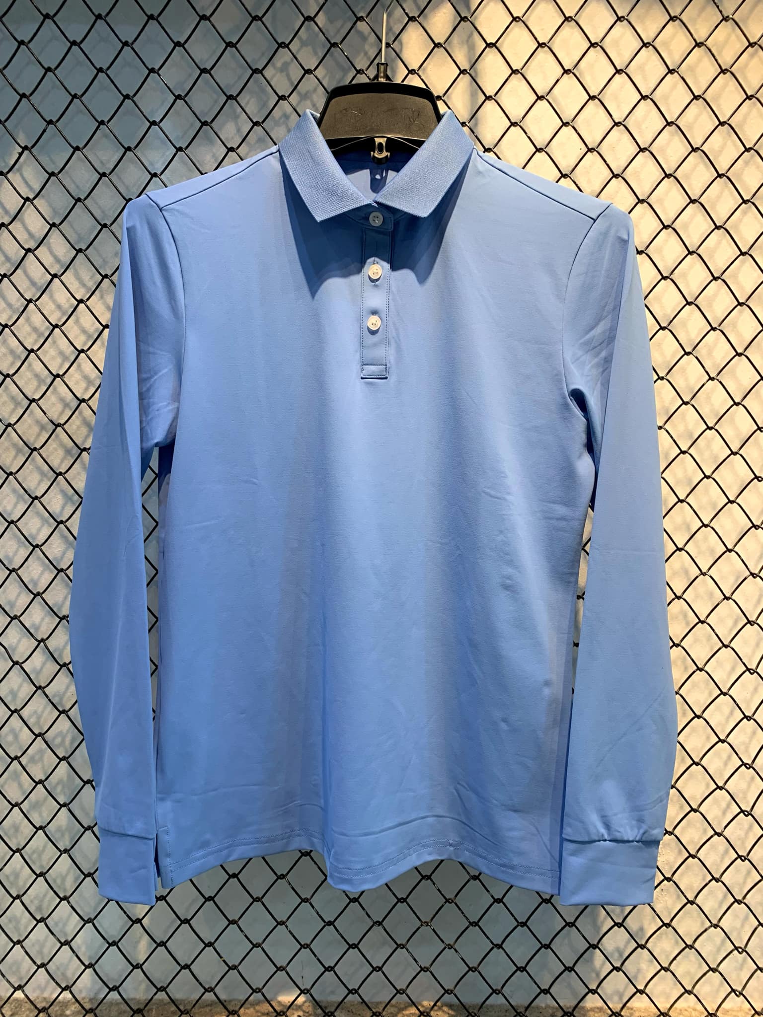 Áo thun nữ dài tay Mountia cổ 3 cúc