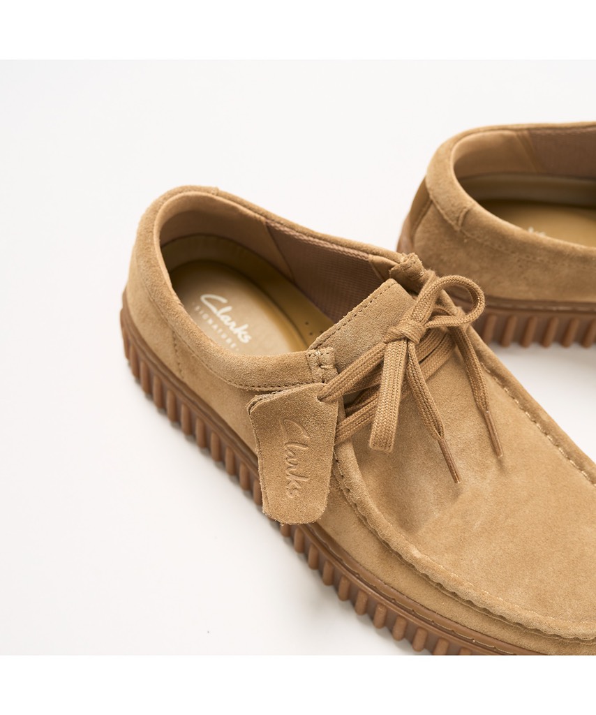 Giày da lộn Clarks Torhill Hi Low