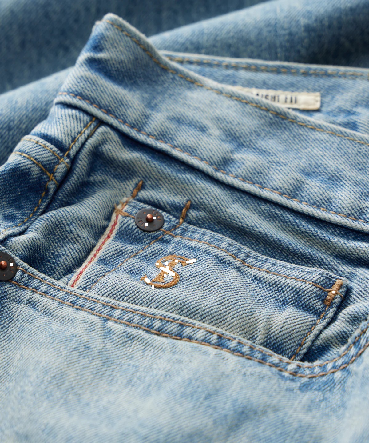 Quần Jean Straight Selvedge Destroyed T.S