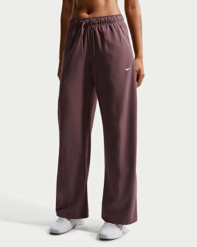 Quần thể thao Nike