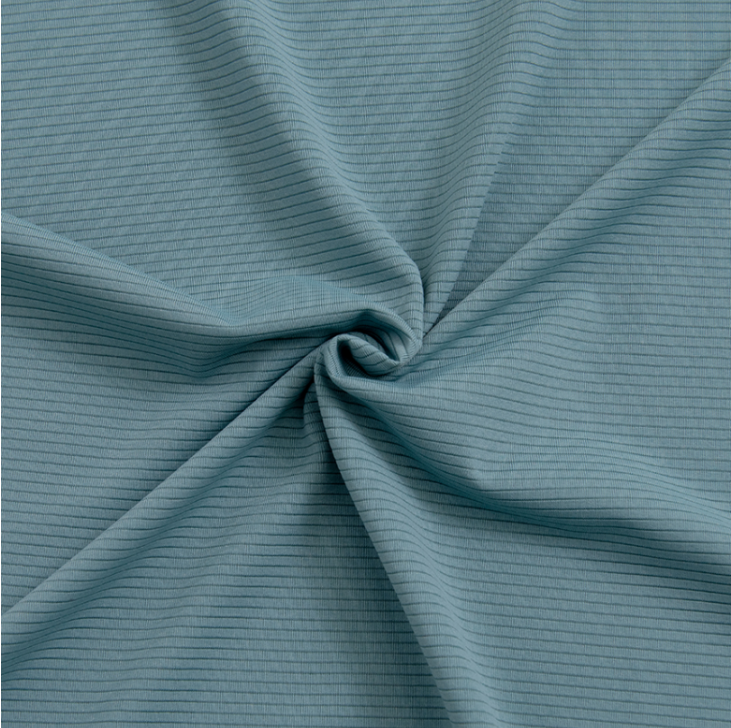 Áo thun trơn dài tay nam Mountia