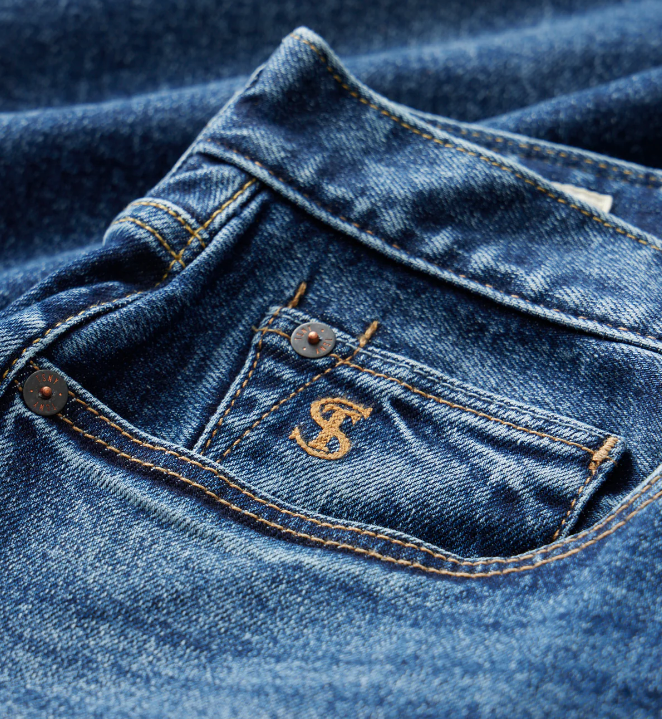 Quần jean TS Slim Fit