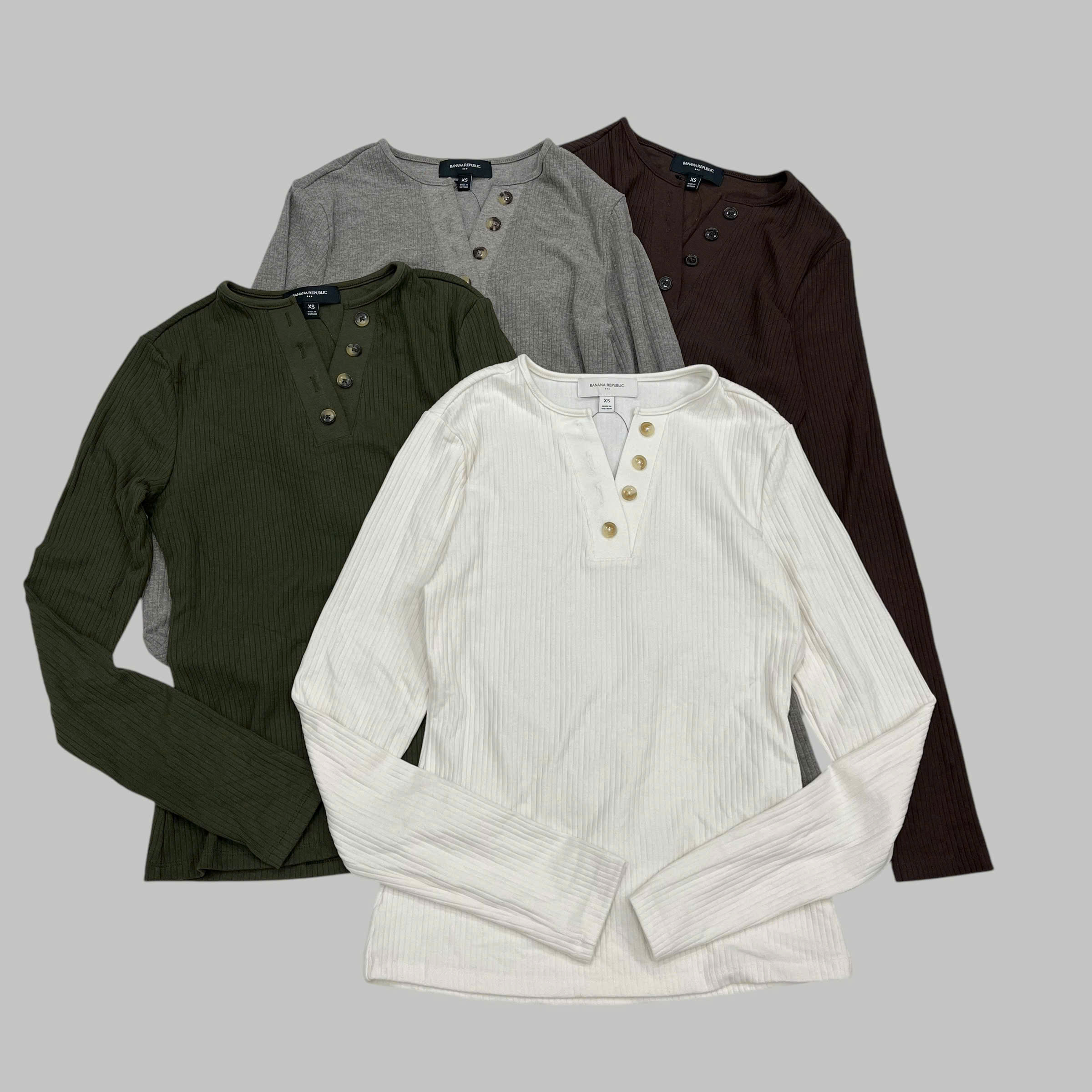 Áo dài tay nữ Banana cúc nẹp