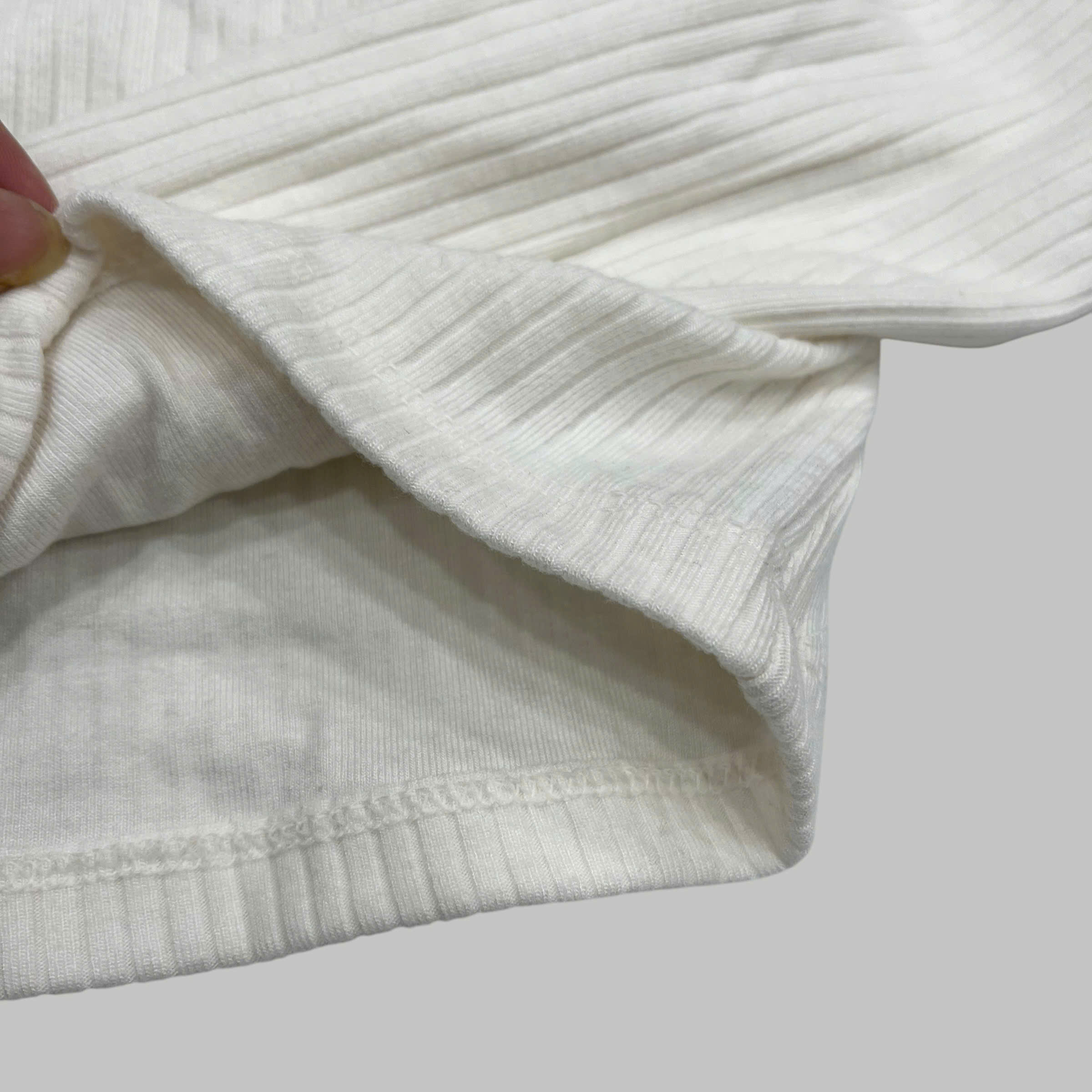 Áo dài tay nữ Banana cúc nẹp