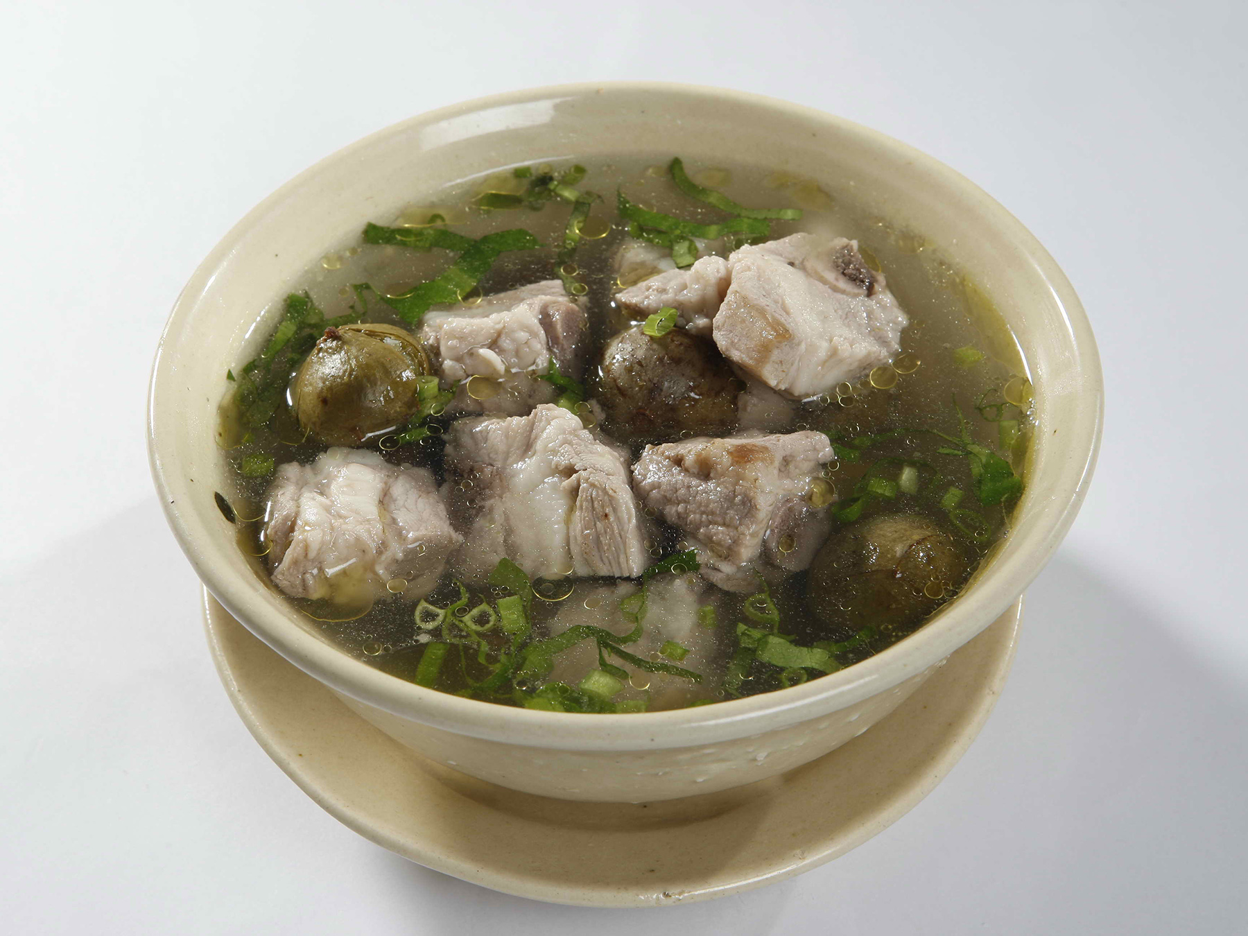 Canh sấu nấu sườn có vị chua thanh mát