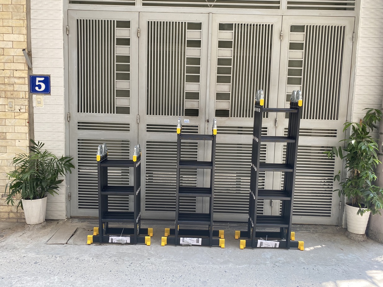 Thợ điện lạnh lắp điều hòa sử dụng thang nhôm loại nào?