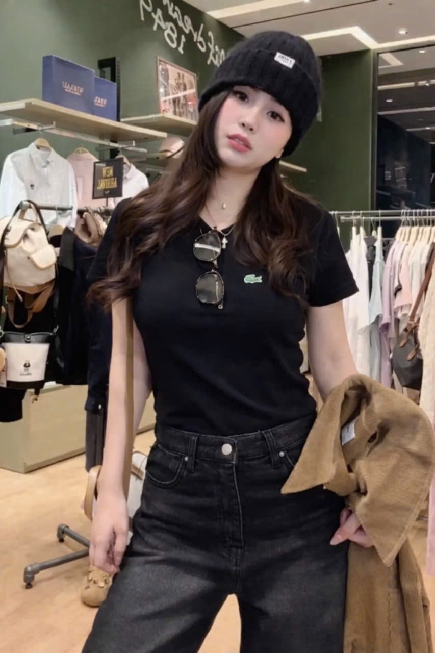 A567-Áo thun ôm body thêu ngực 3 màu hàng nhà máy đủ tem