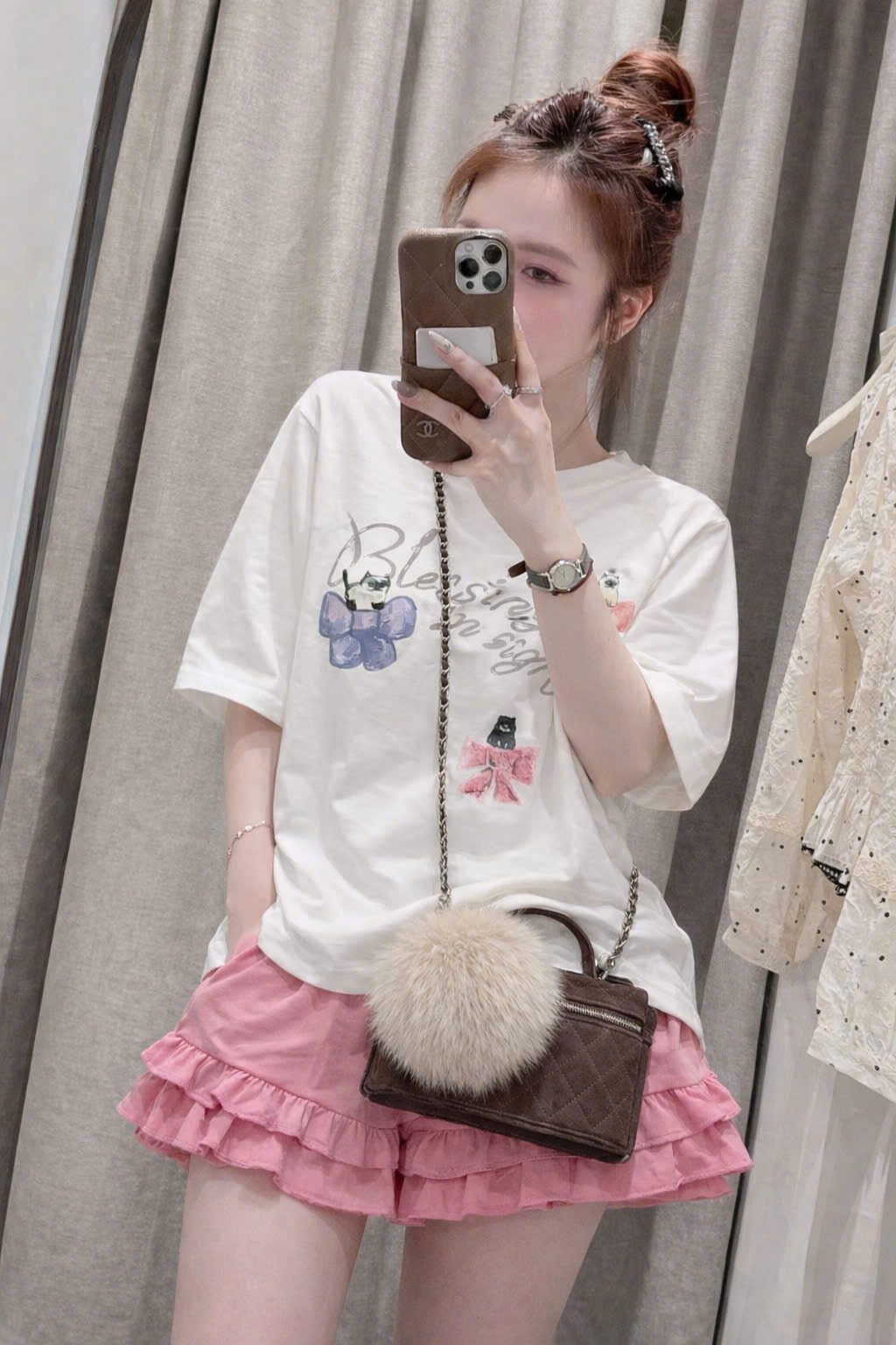 SET916-Set áo thun trắng in nơ phối quần short bèo hồng