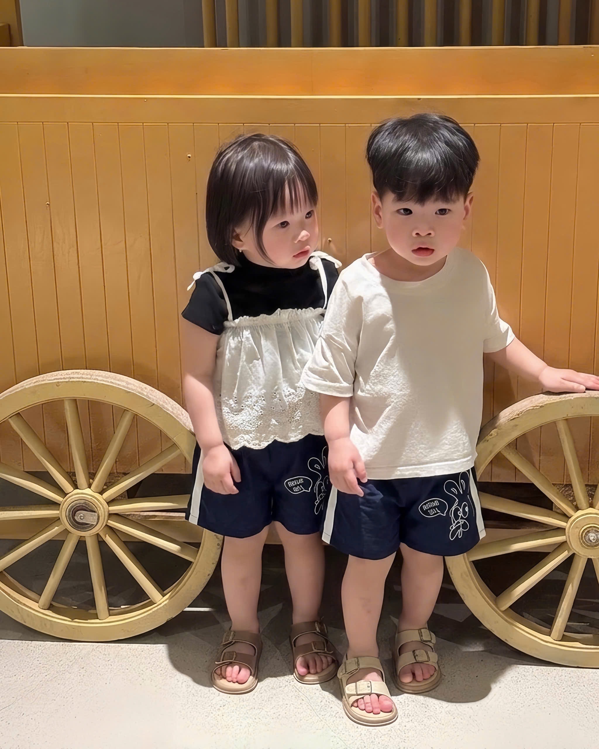 BT875-Set 3 quần cộc gió cạp chun cho bé 8-23kg