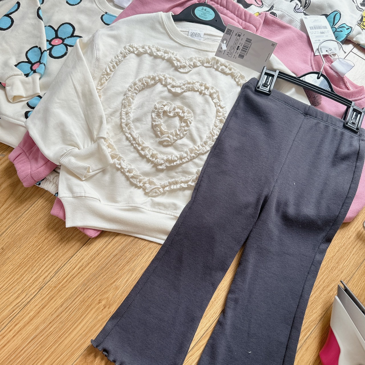 SETKID008- Set áo bèo tim mix quần loe trẻ em VNXK