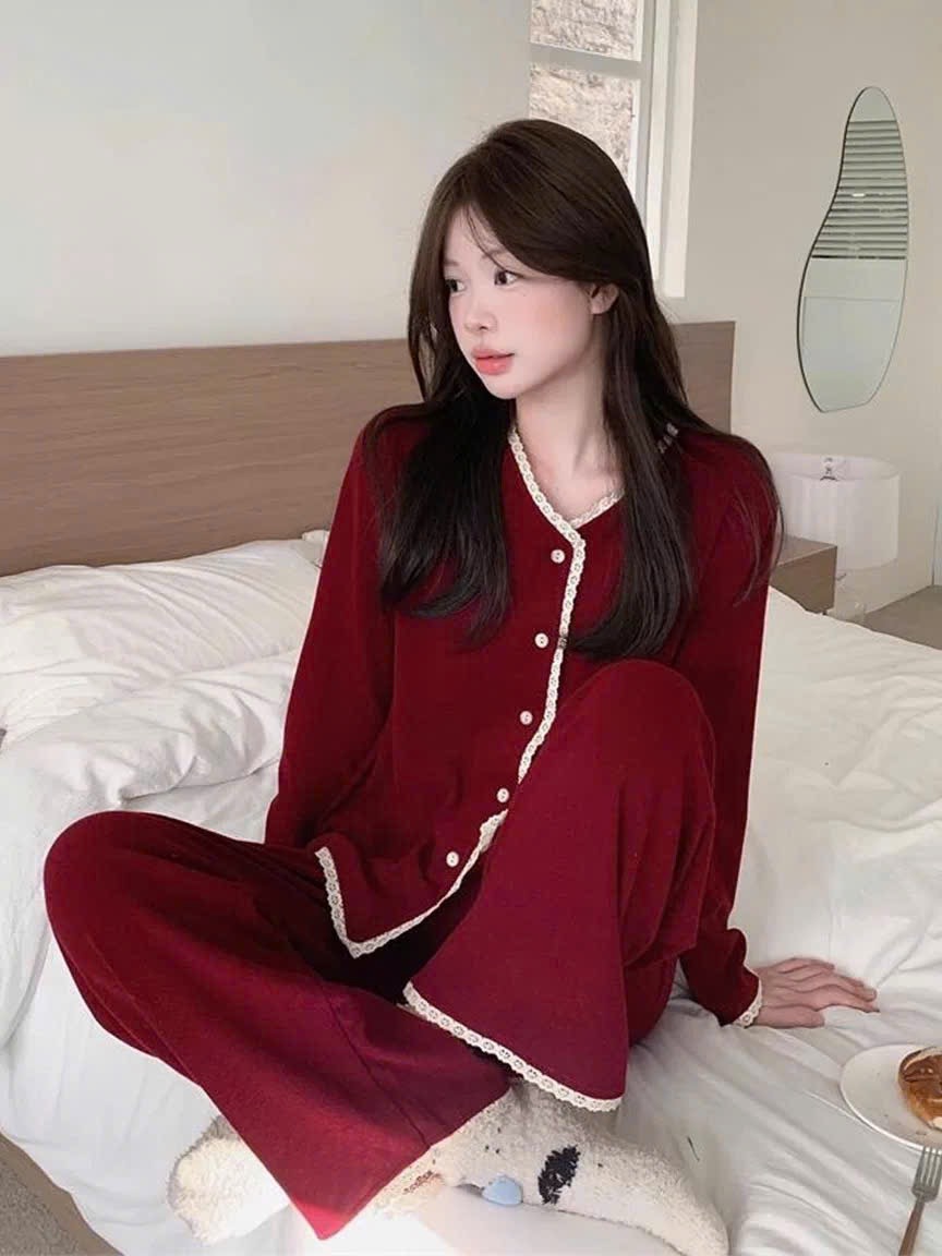 Set832-Set mặc nhà dài tay vải díp lông Phối ren đỏ và nâu