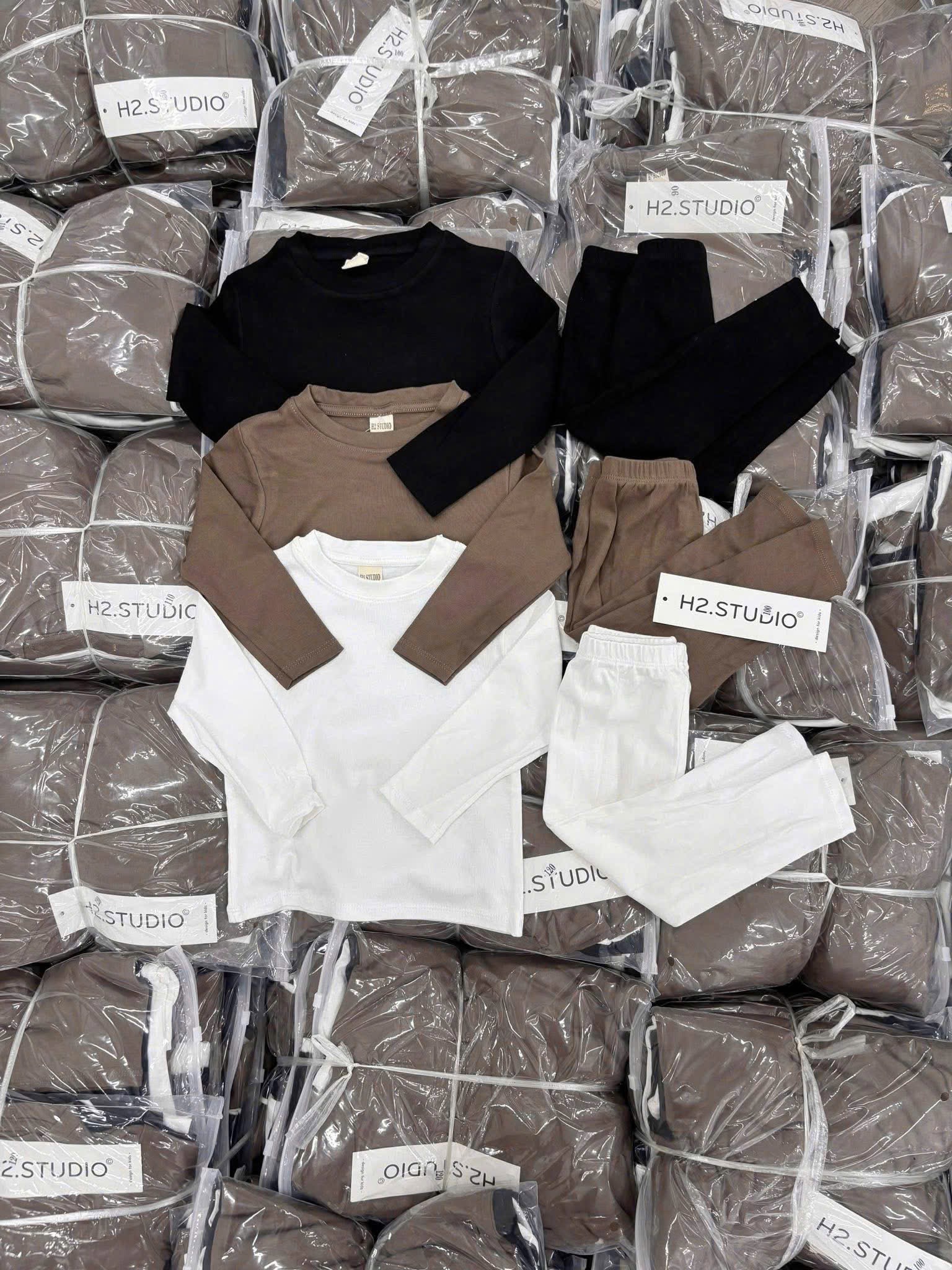 cb417- Combo 3 bộ cotton màu trơn dài tay