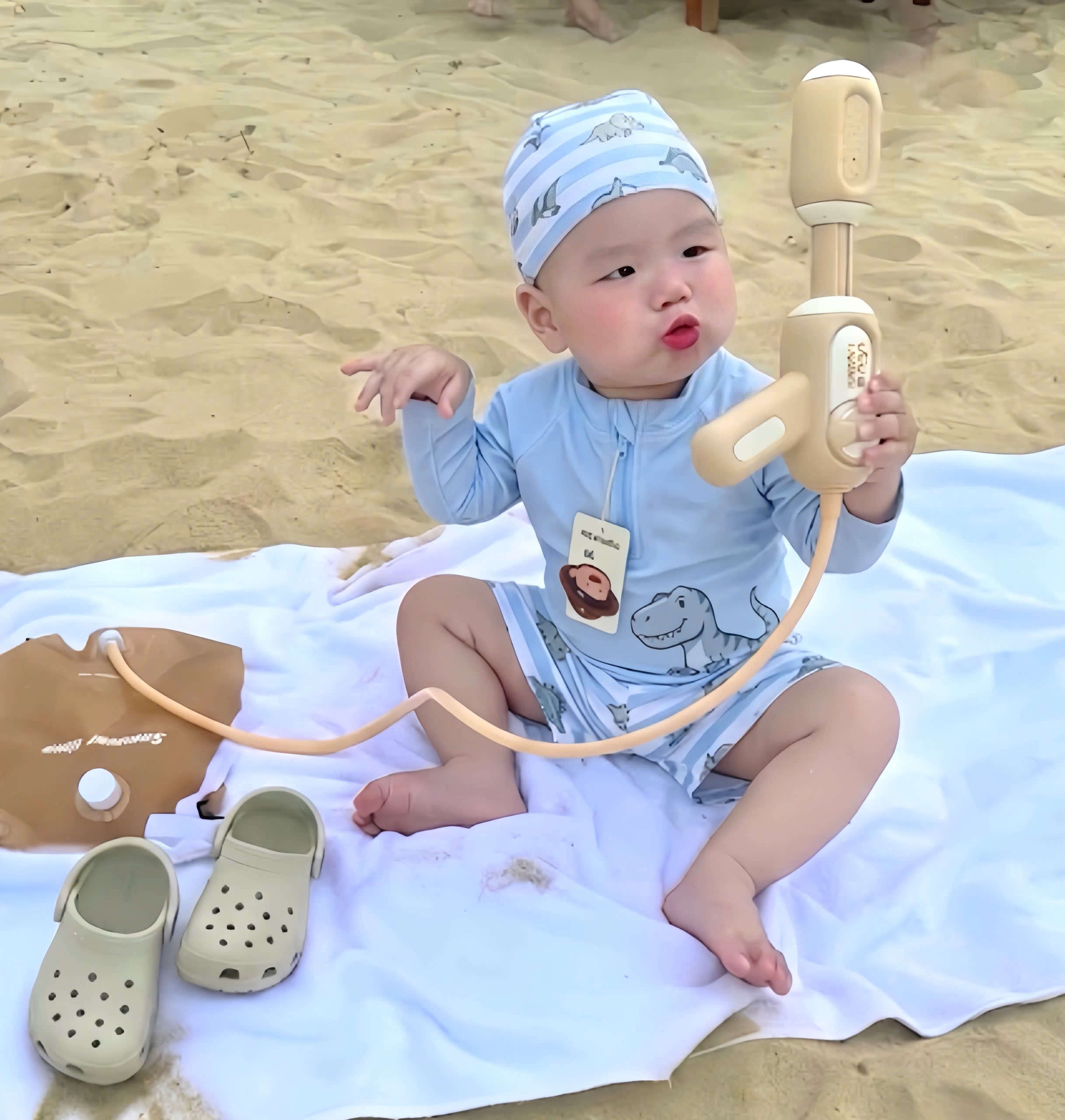 BOI04- Bộ bơi rời KHỦNG LONG XANH GHI kèm mũ