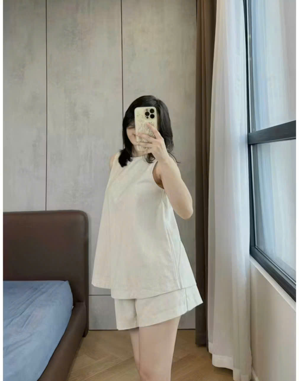 SET952-SET LIEN màu be cúc lưng dáng cộc