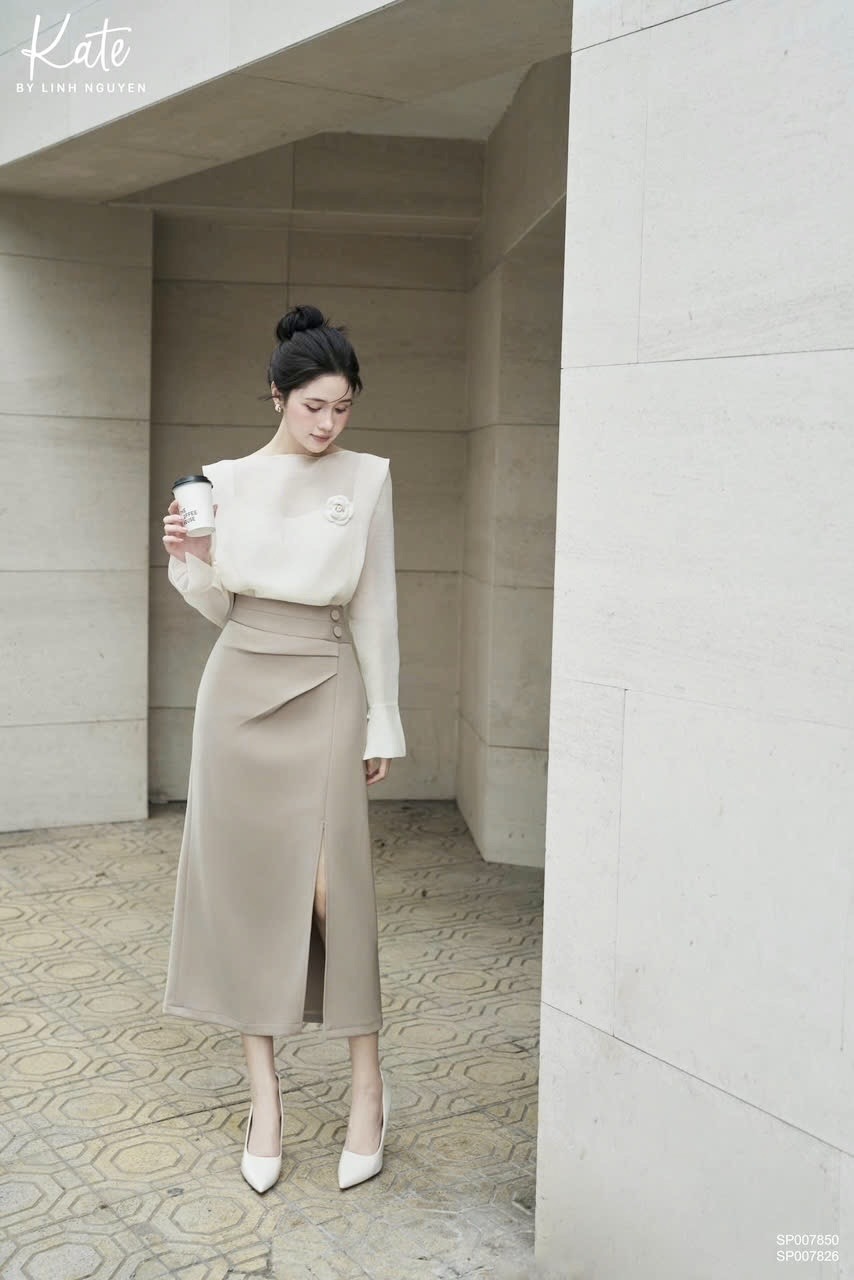 Cv014- Chân váy bút chì phối cúc bọc xẻ tà