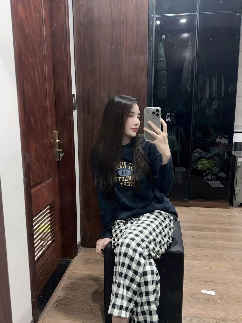 Set800-Set mặc nhà áo thun xanh than phối quần kẻ xanh