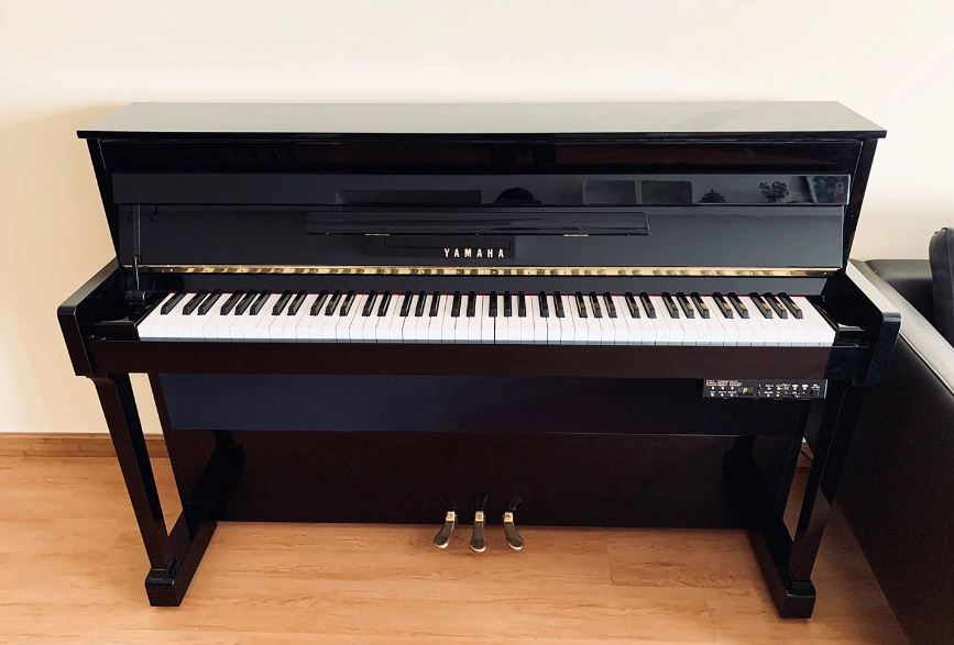 PIANO YAMAHA DUP22