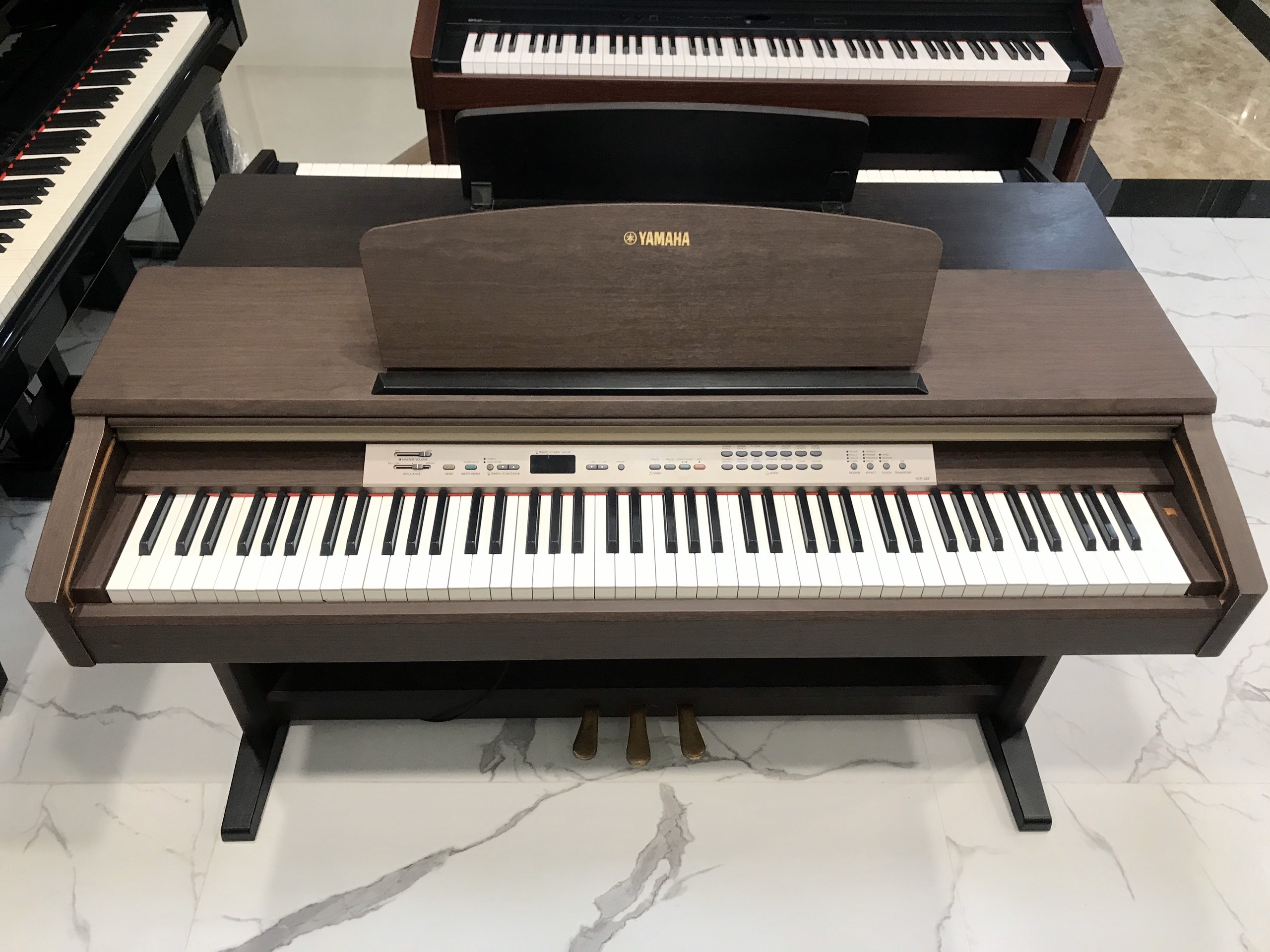 YAMAHA YDP-223電子ピアノ - 鍵盤楽器、ピアノ