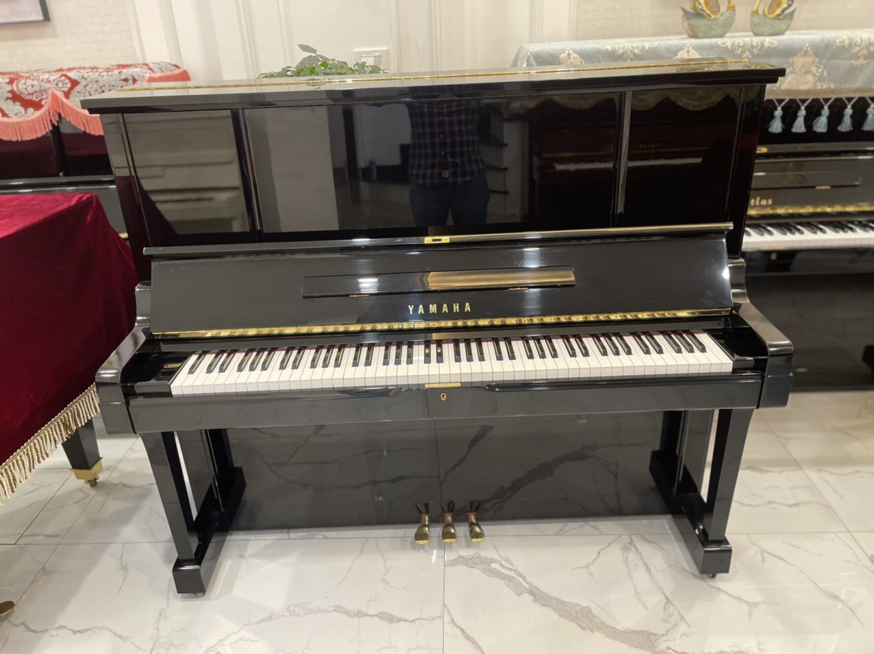 PIANO YAMAHA UX3