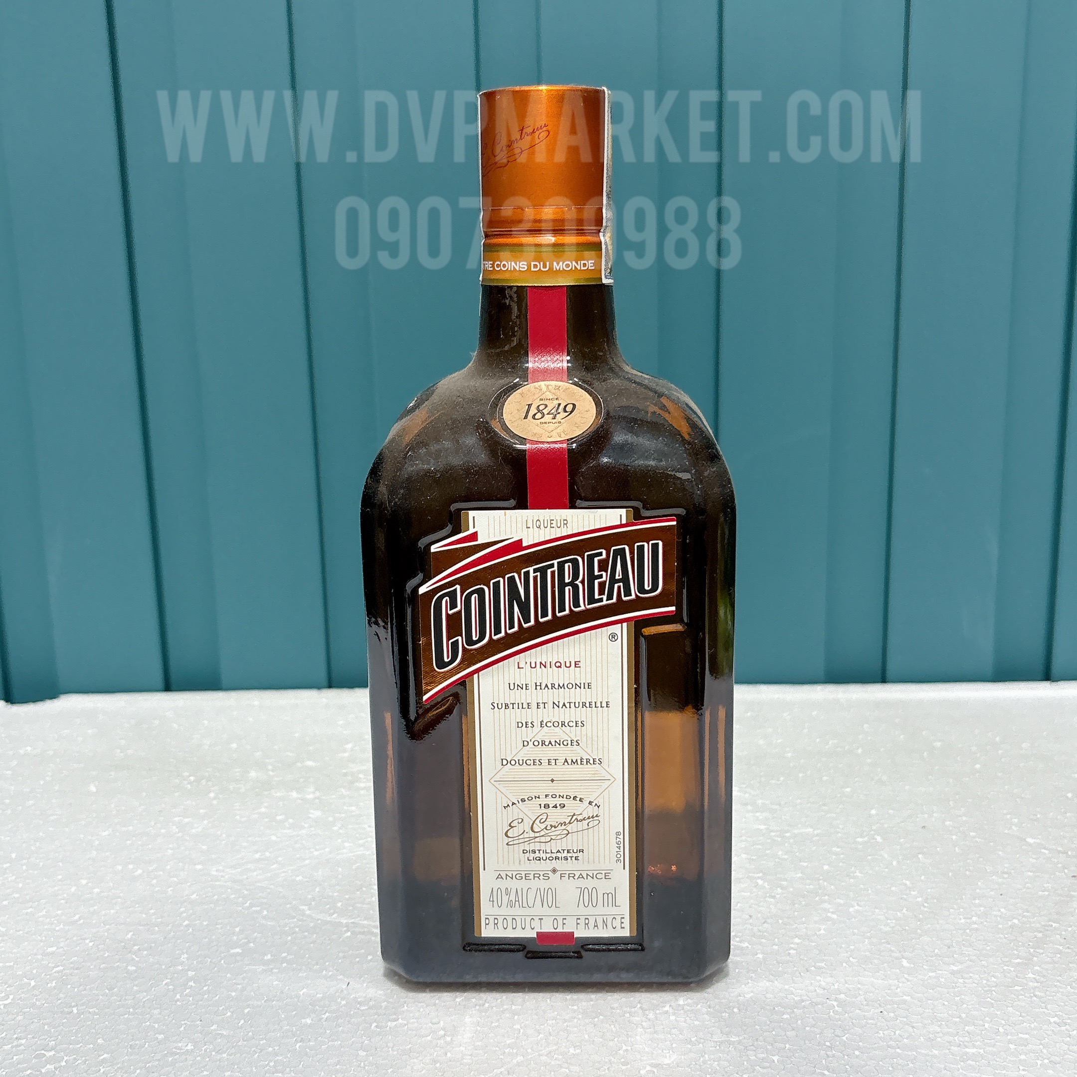 Rượu Cointreau