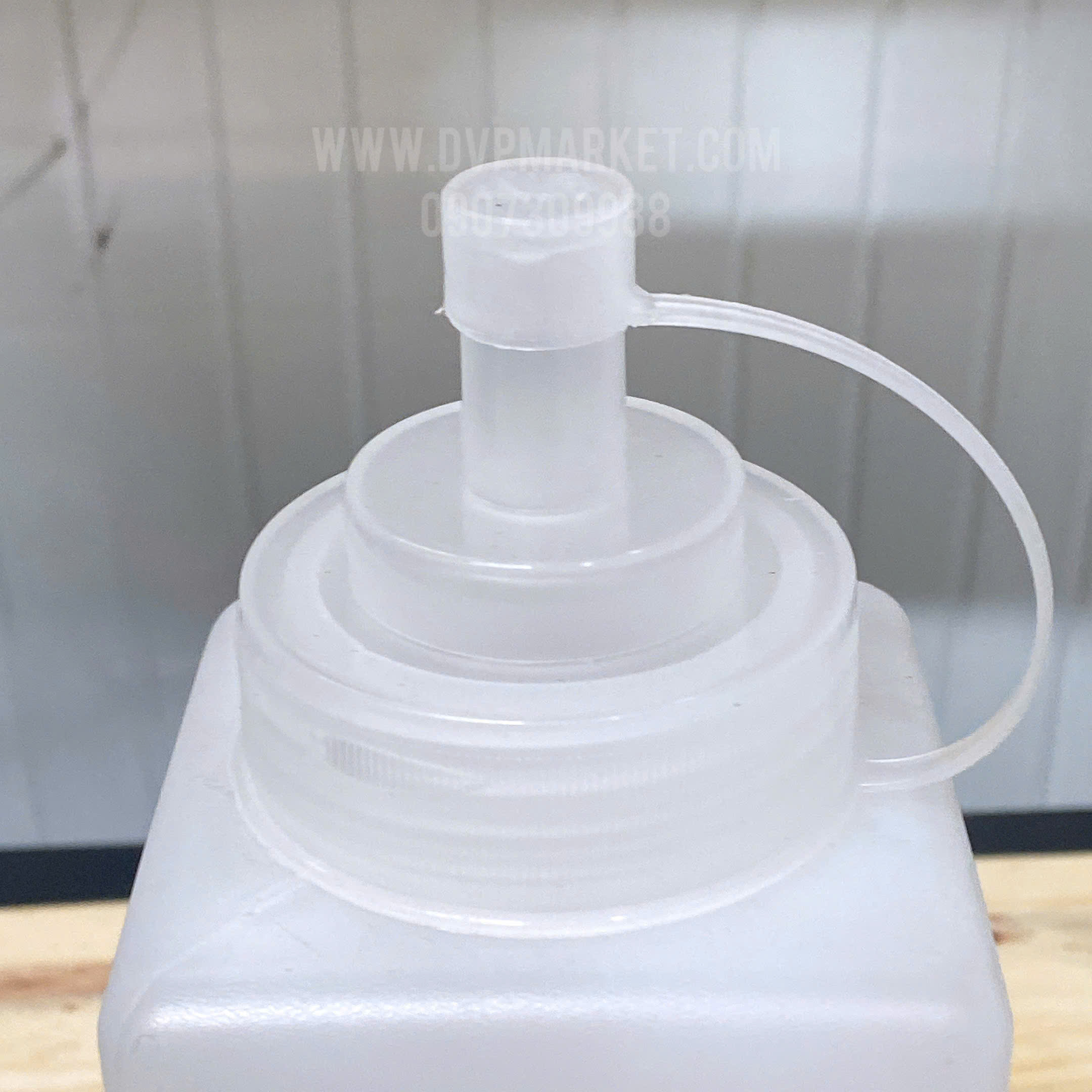 Chai nhựa đựng xốt vòi rót rộng 800ml