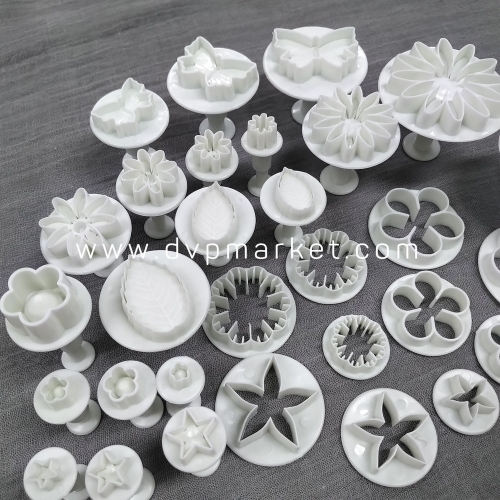 Bộ cutter tạo hình fondant 33 món