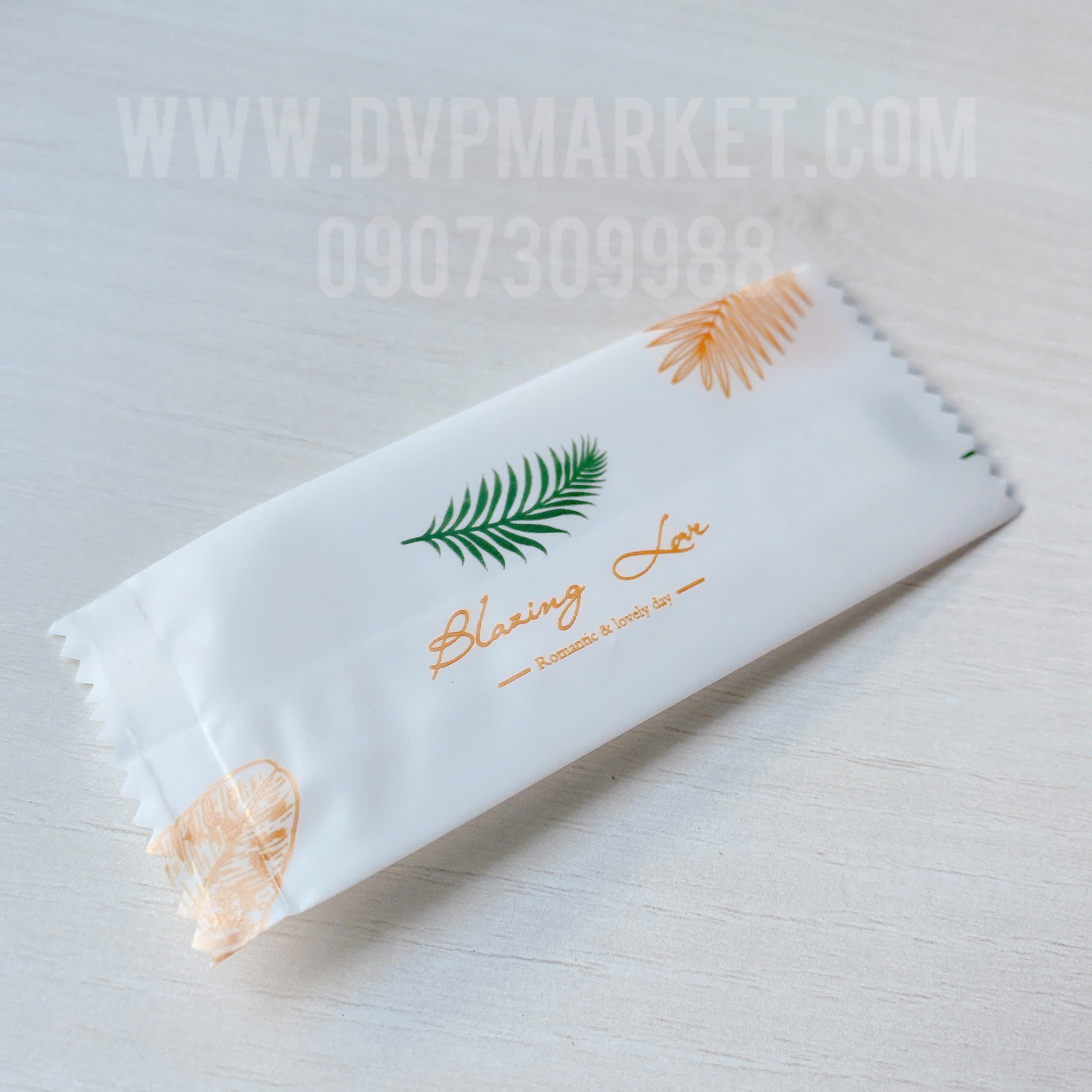 Túi hàn kẹo nougat 4x9.5cm - baxing love (xấp 100)