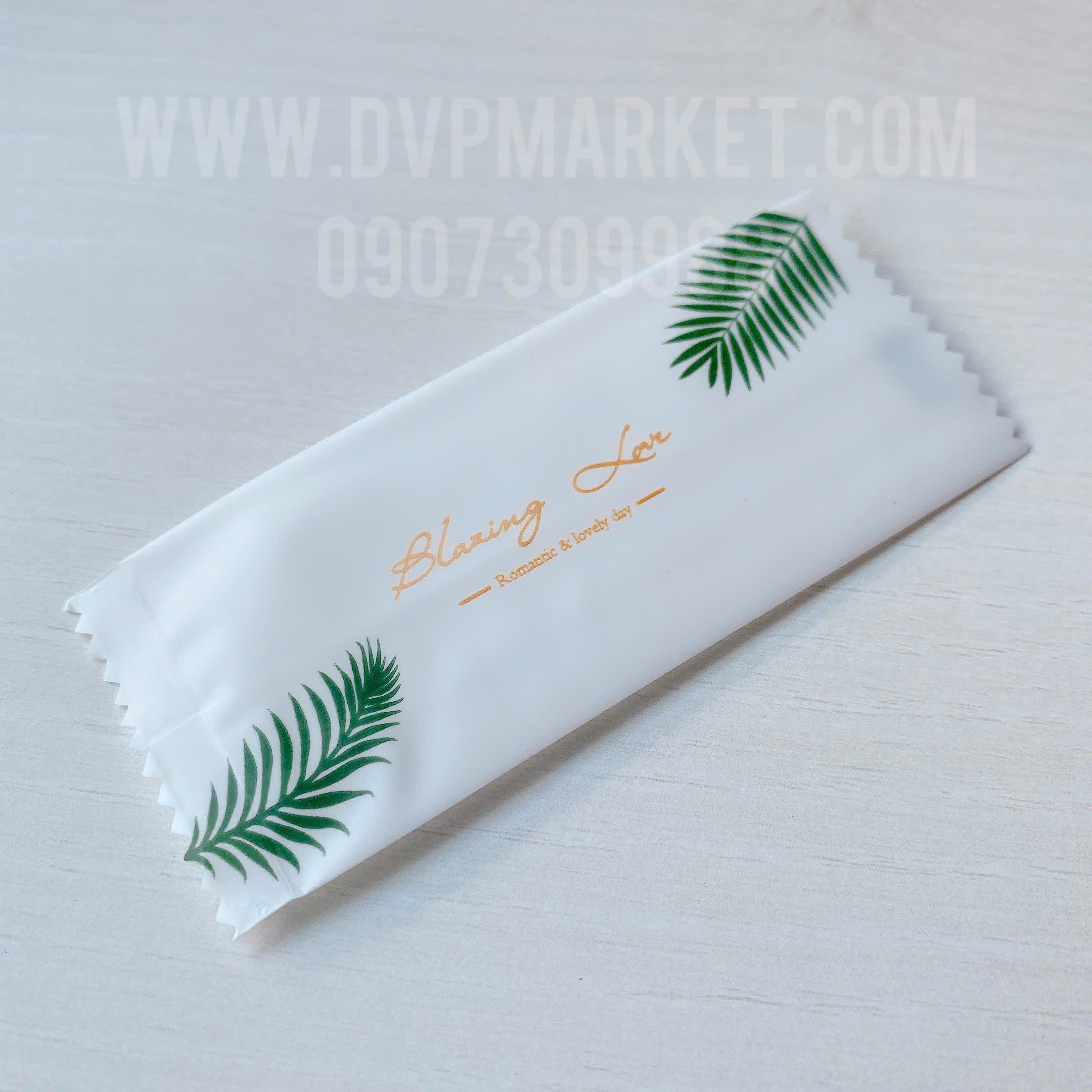 Túi hàn kẹo nougat 4x9.5cm - baxing love (xấp 100)