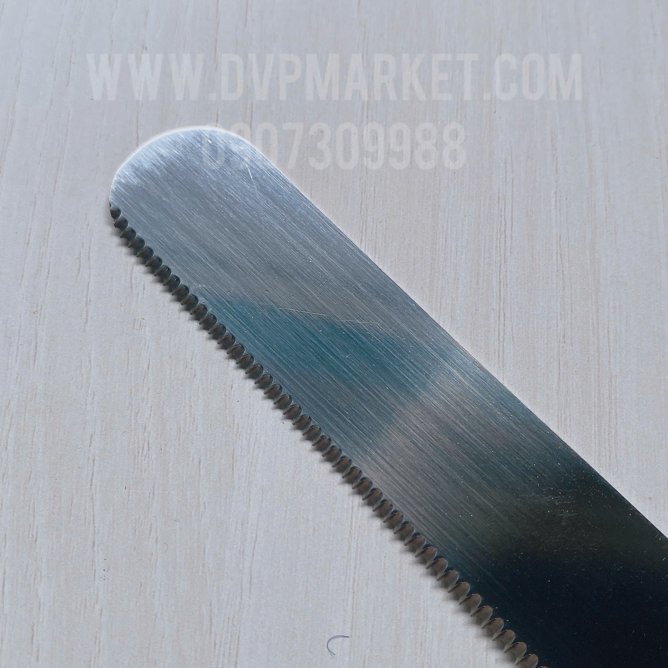 Dao cắt bánh kem - Răng cưa - Cán gỗ (12 inch - 30cm)