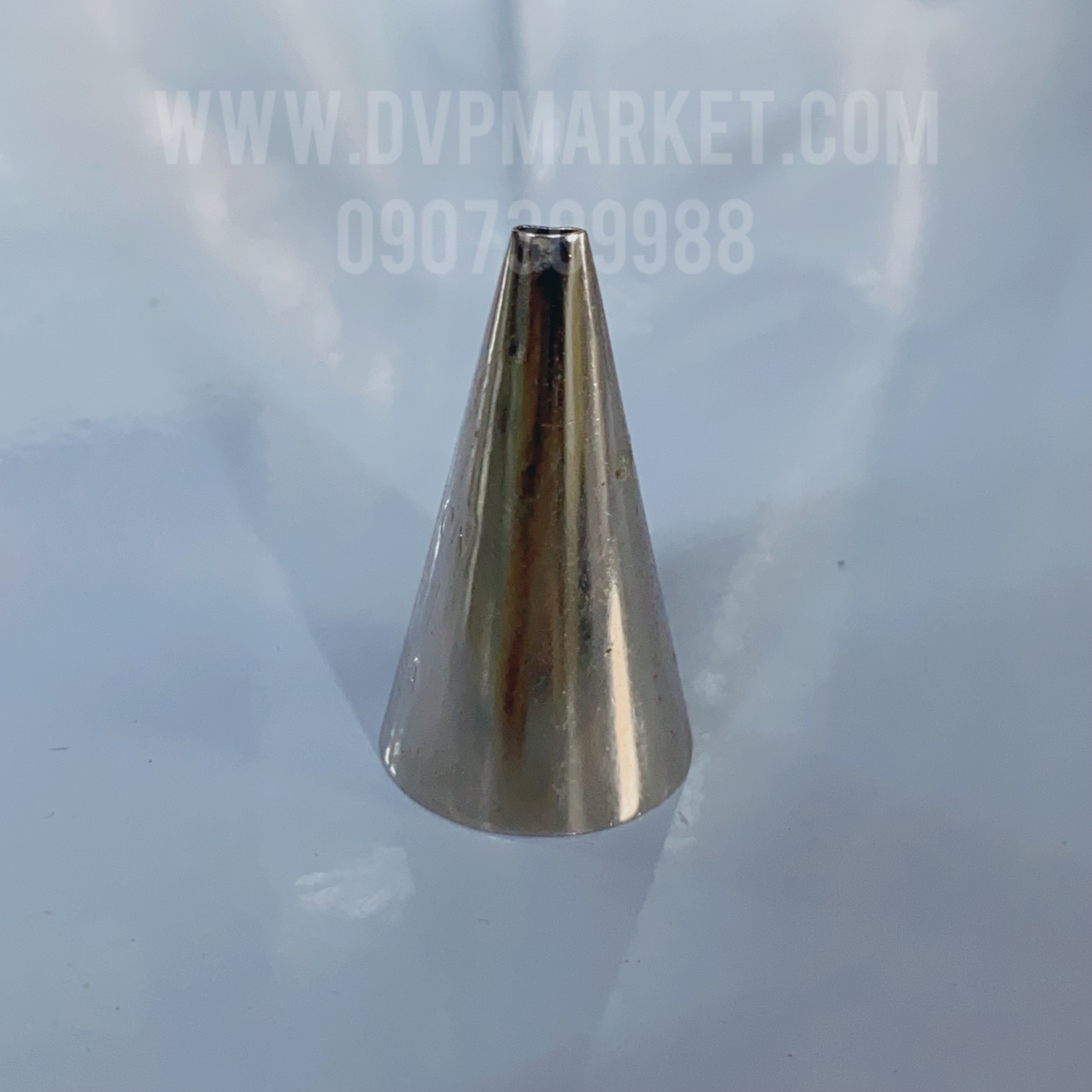 Wilton 402-301 - Đuôi bắt bông kem số 301-BBO