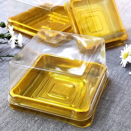 Trung Thu - Hộp bánh nhựa - Vuông  - Đế vàng - 75g (Lốc 50c)