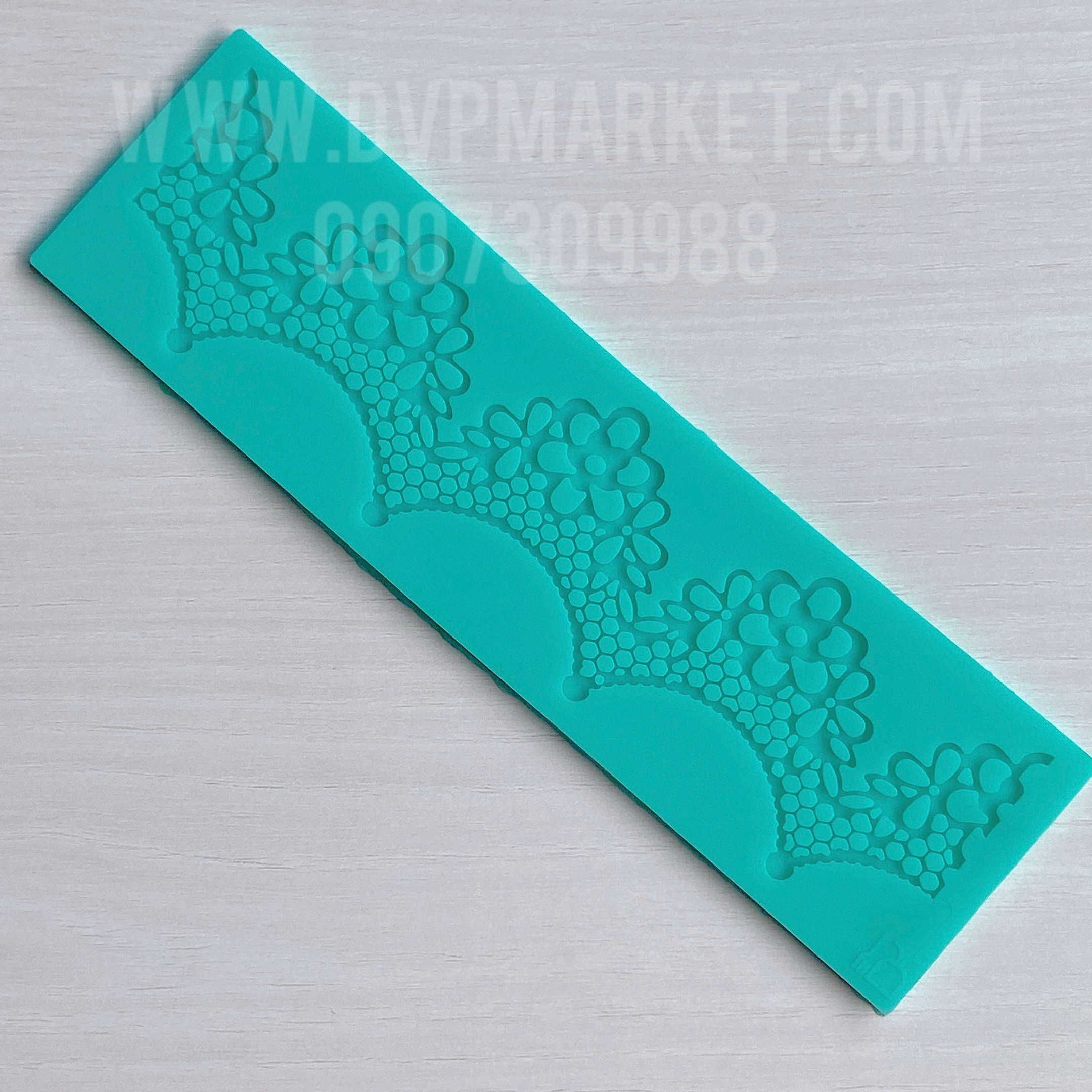 Khuôn fondant silicon ren hoa đối xứng