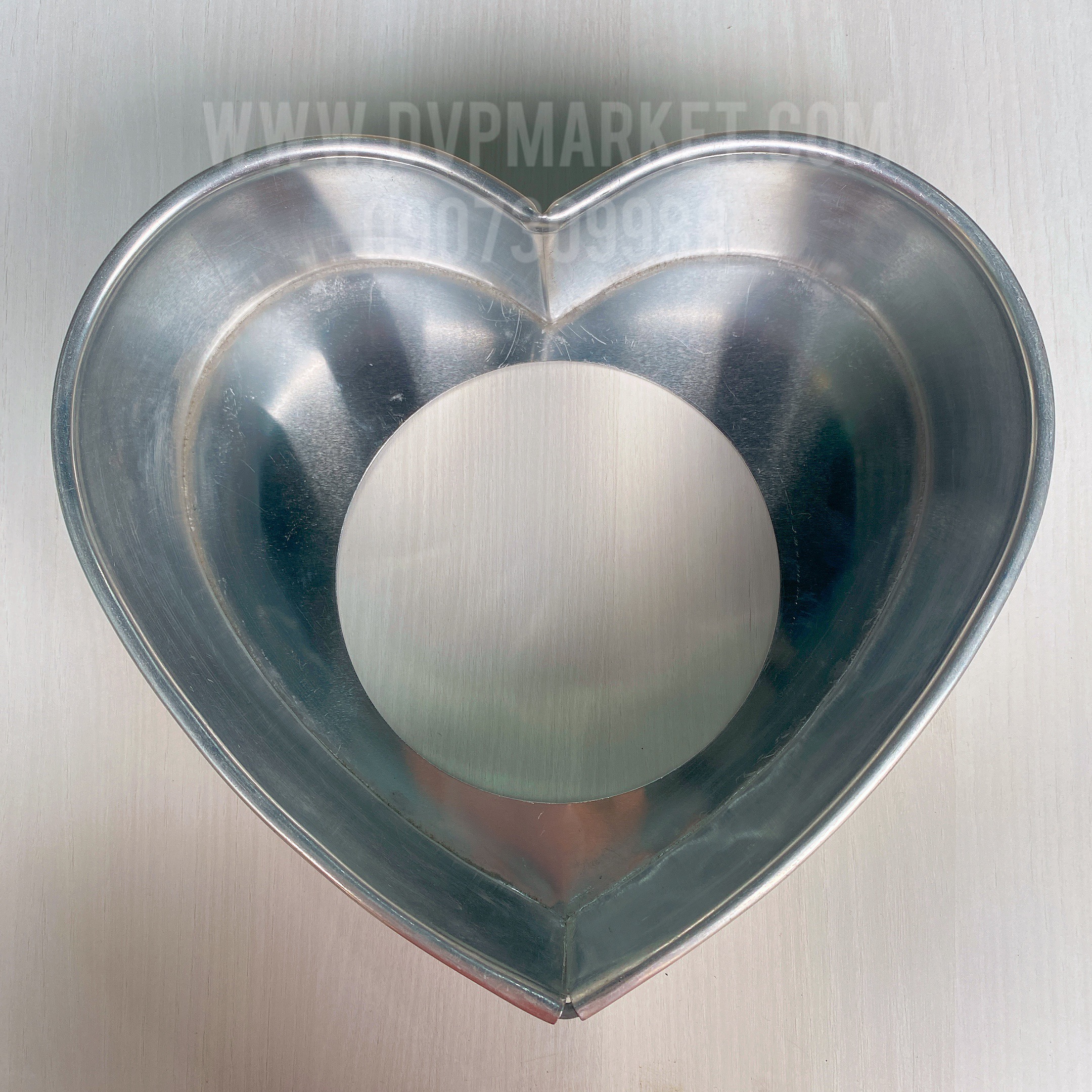 Khuôn nhôm trái tim đáy rời size 30