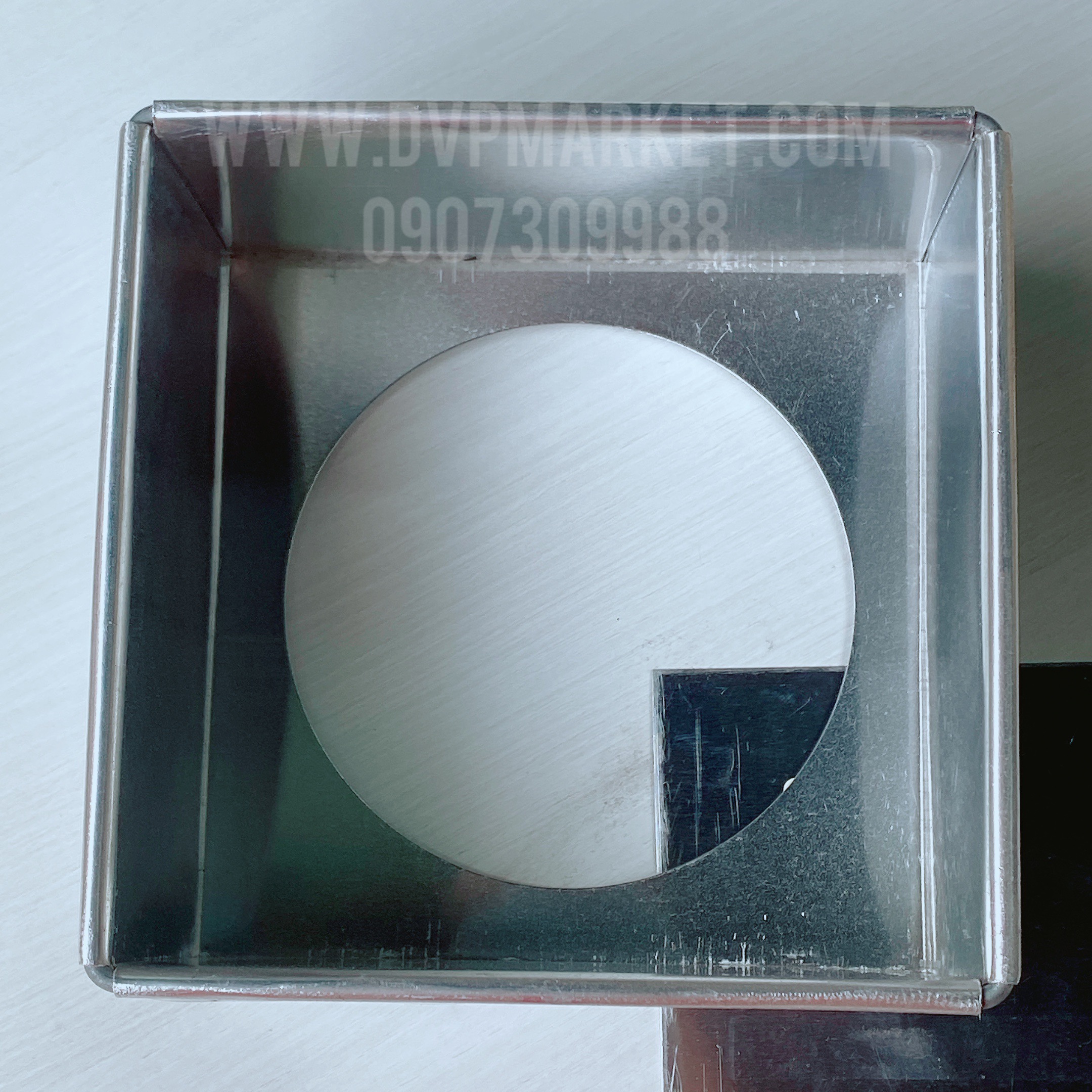 Khuôn nhôm vuông đáy rời 26cm