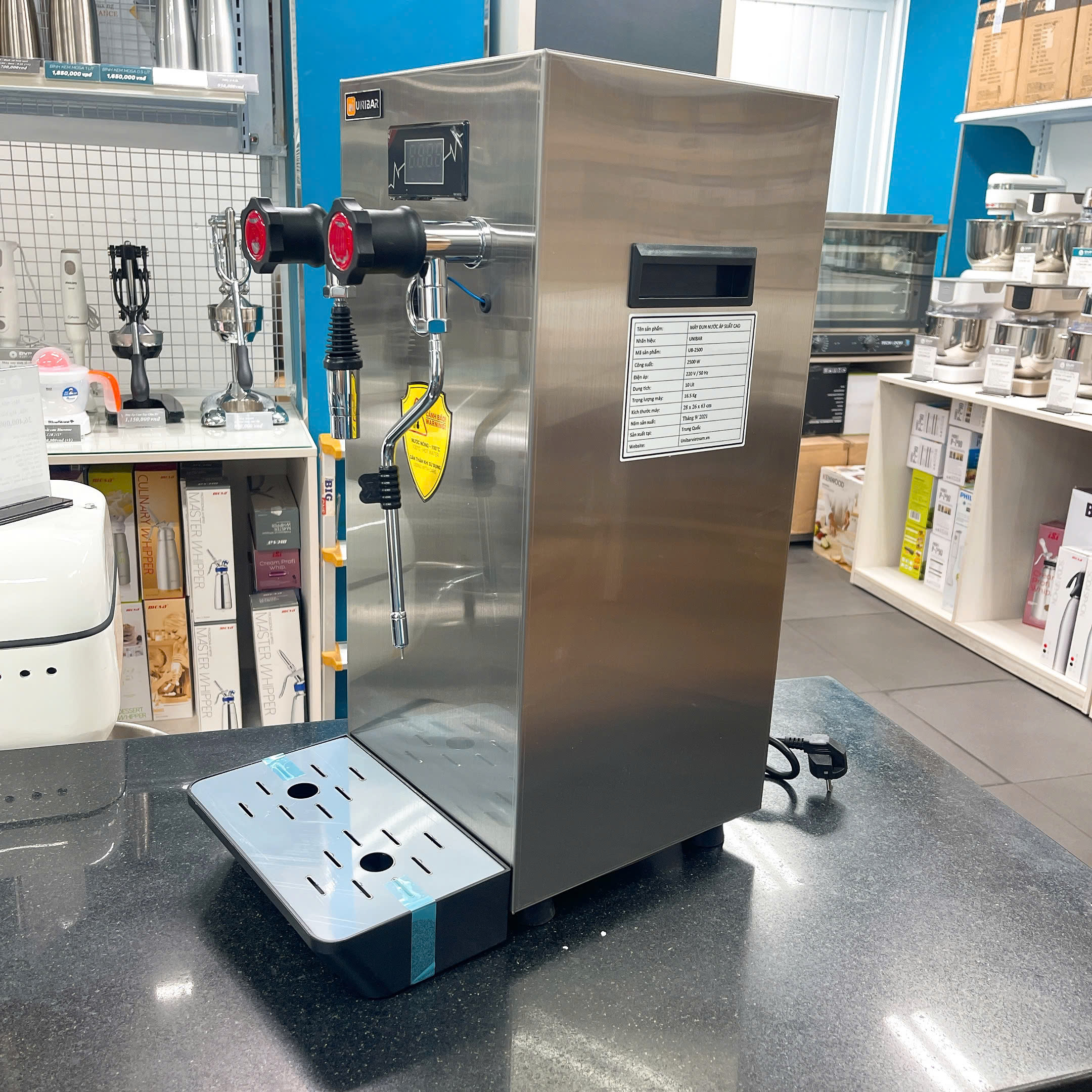 Máy đun nước sục khí nóng Yubann YB-Z200