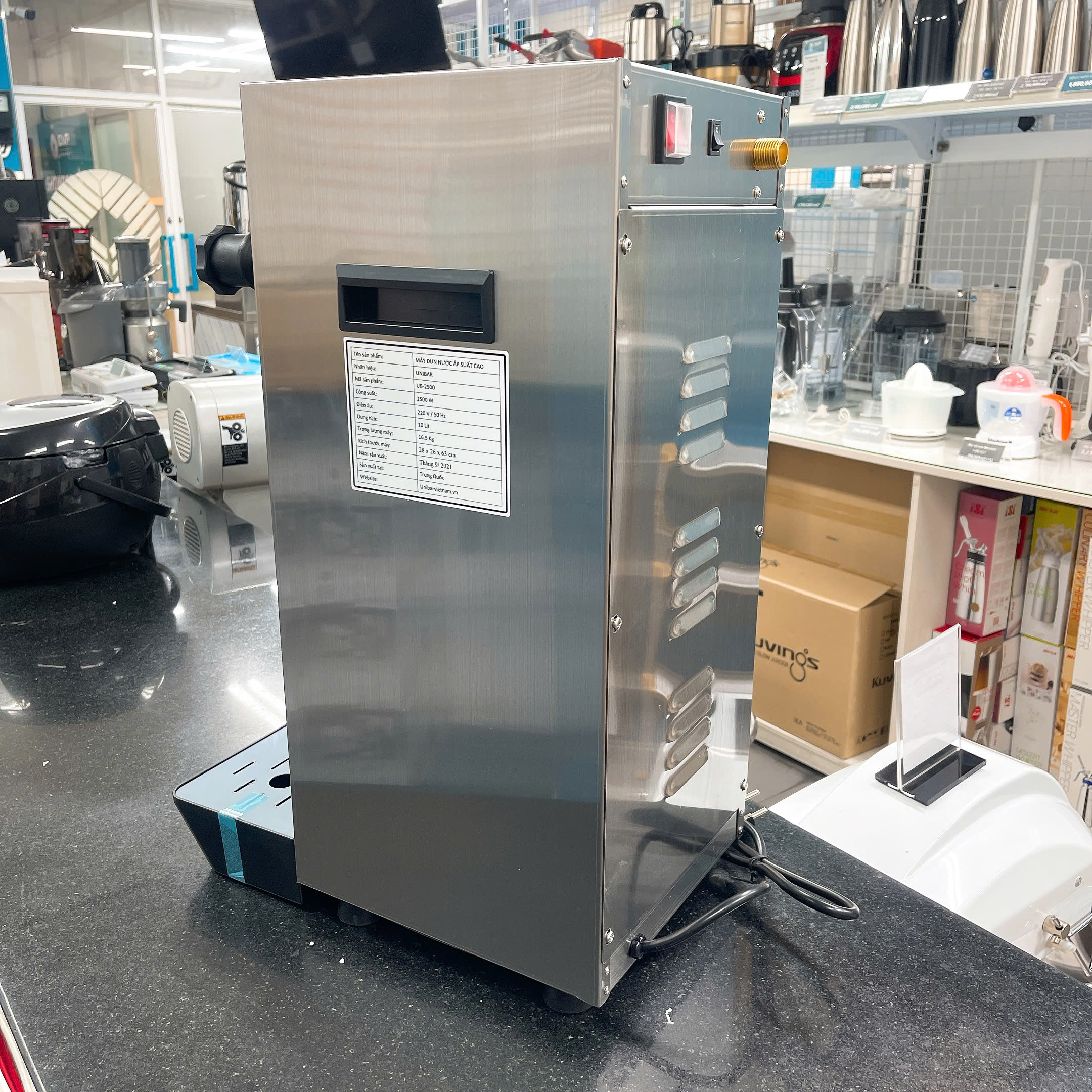 Máy đun nước sục khí nóng Yubann YB-Z200