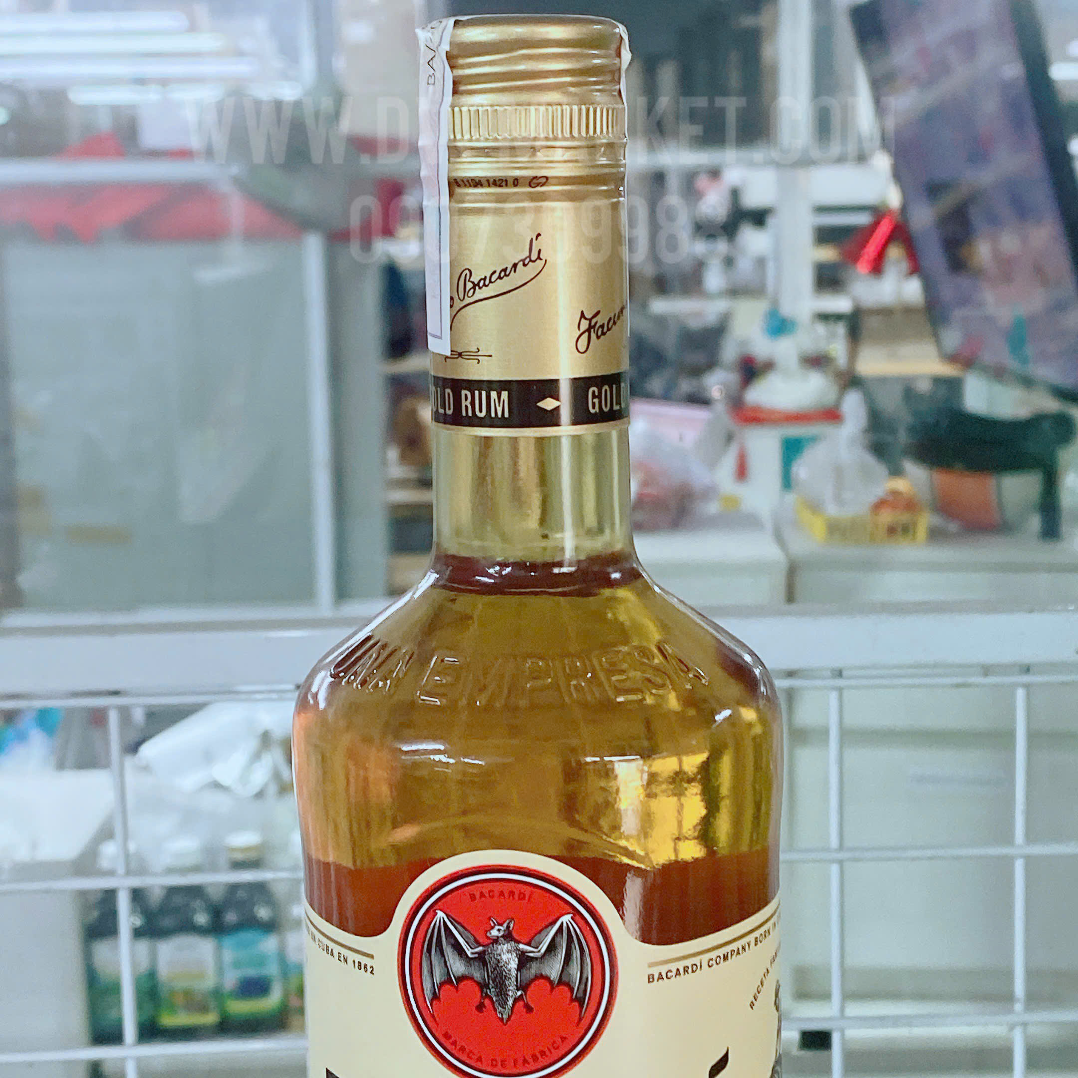 Rượu Bacardi Vàng