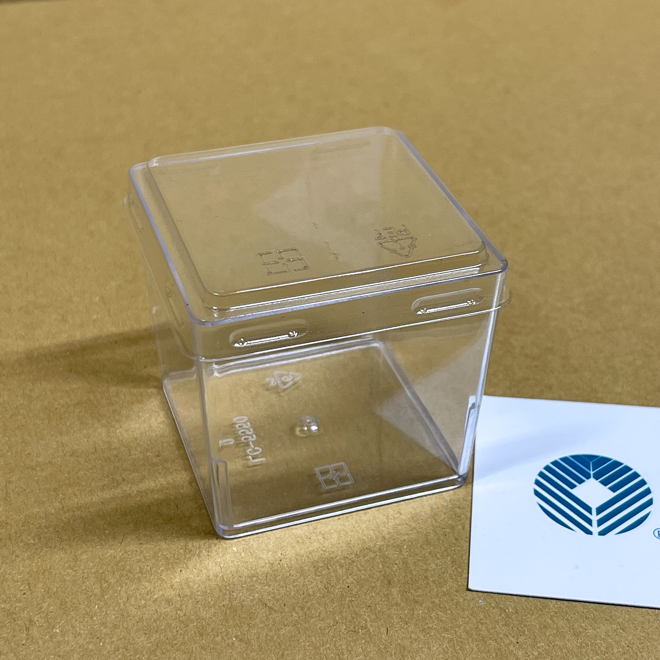 S - Hộp nhựa tiramisu vuông không tem B108 - 1500 cái/thùng